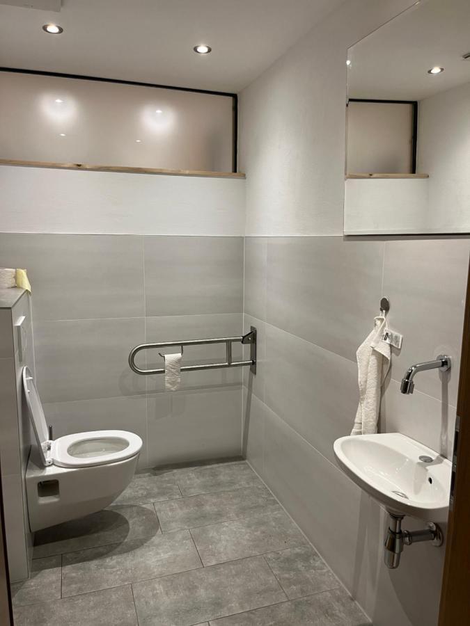 Center No 1 Apartment บาดอิสชิล ภายนอก รูปภาพ