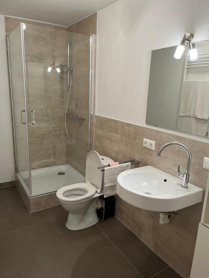 Center No 1 Apartment บาดอิสชิล ภายนอก รูปภาพ